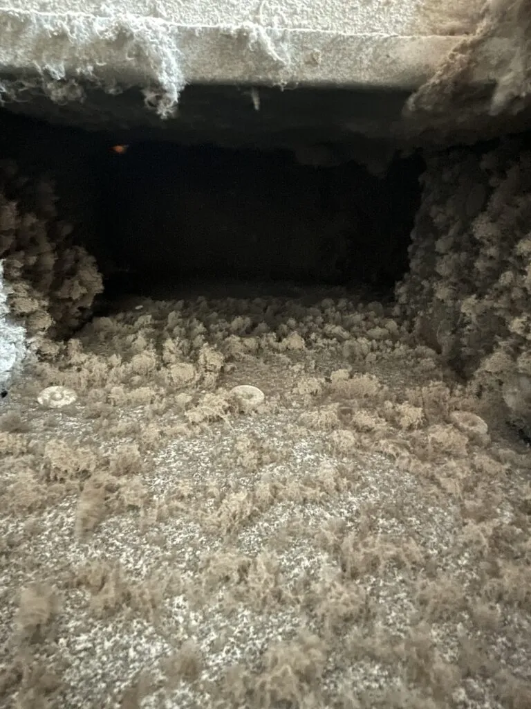 signs your air duct system needs cleaning